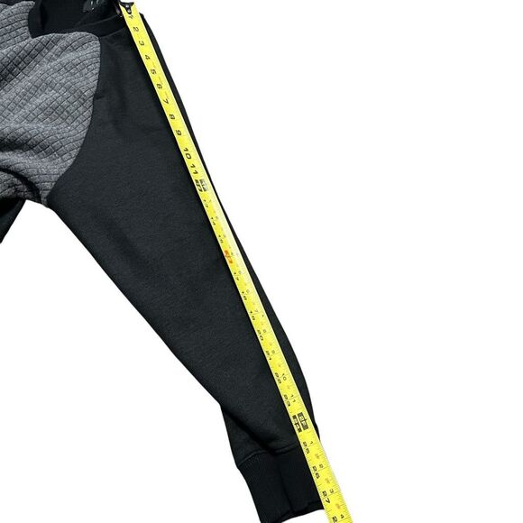 GUESS Men’s Grey & Black Pullover Crewneck Size XL - Picture 8 of 8